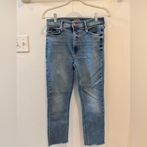 MOTHER Mid rise Dazzler ankle fray  Denim Jeans